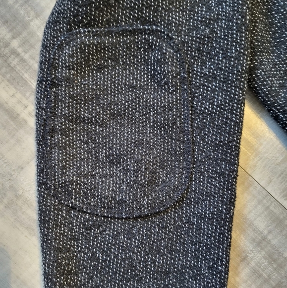 Boy's hooded sweater - Picture 2 of 8
